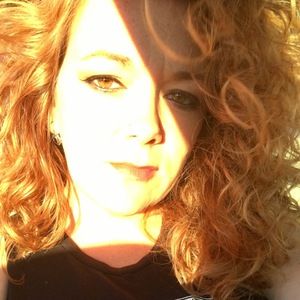 Meet your Posher, Adrienne